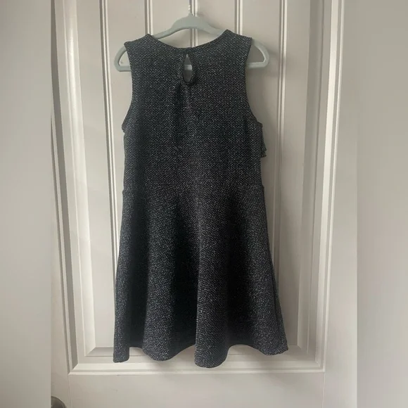 Epic Threads 
Size 4T
Like New 
Epic Threads Black Formal Kids Dress with Ruffle - Picture 2 of 3